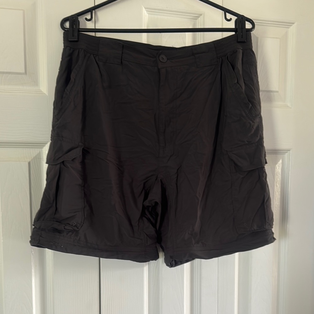 Columbia Charcoal Cargo Shorts with Classic Design